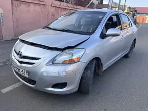 Toyota Yaris 1.5 2009 Silver