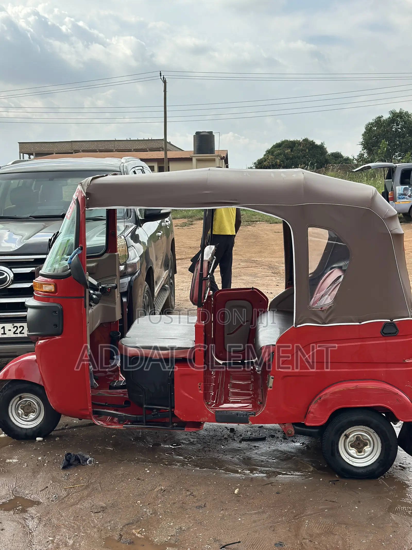 Bajaj RE 2025 Red