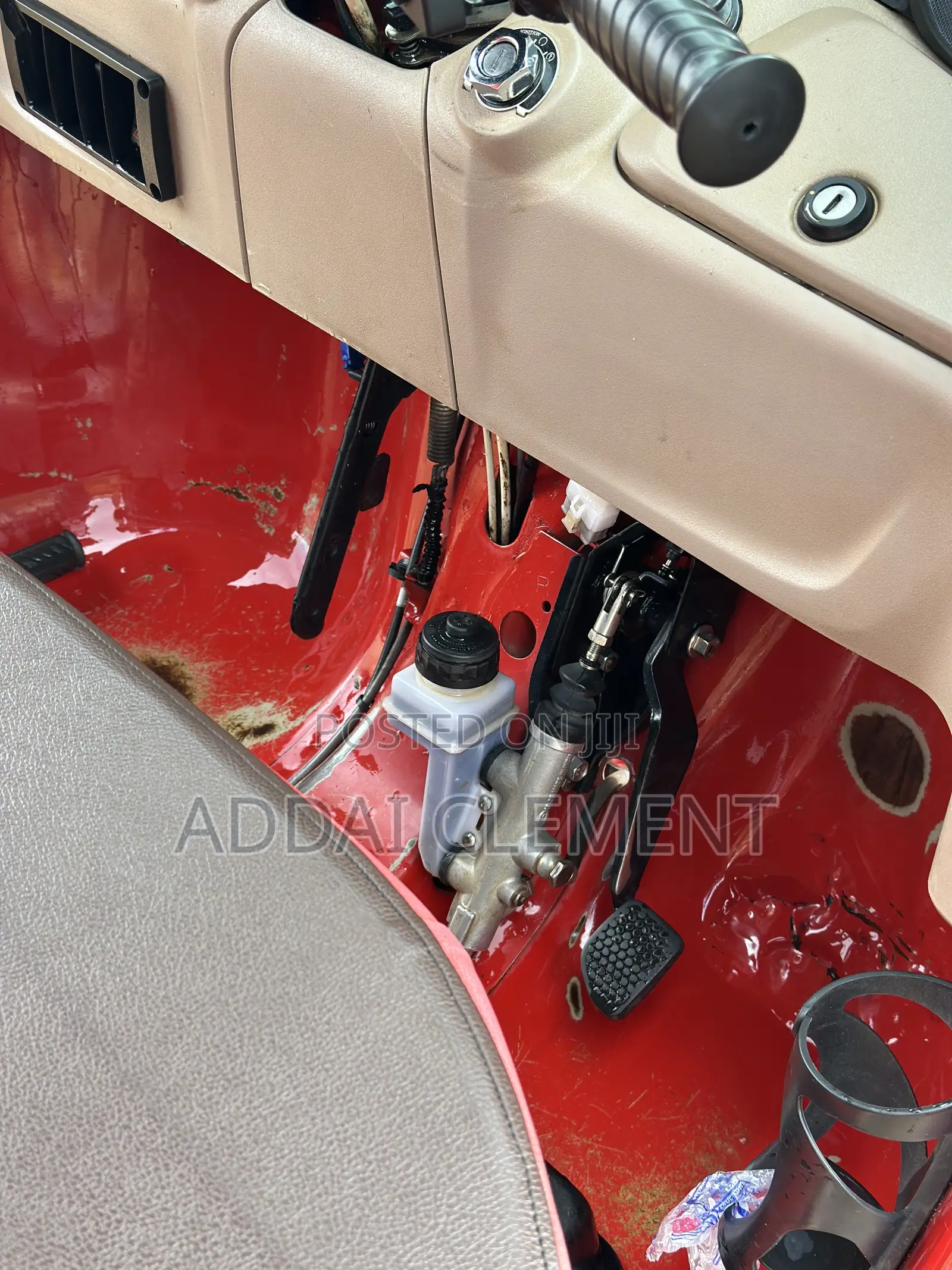 Bajaj RE 2025 Red