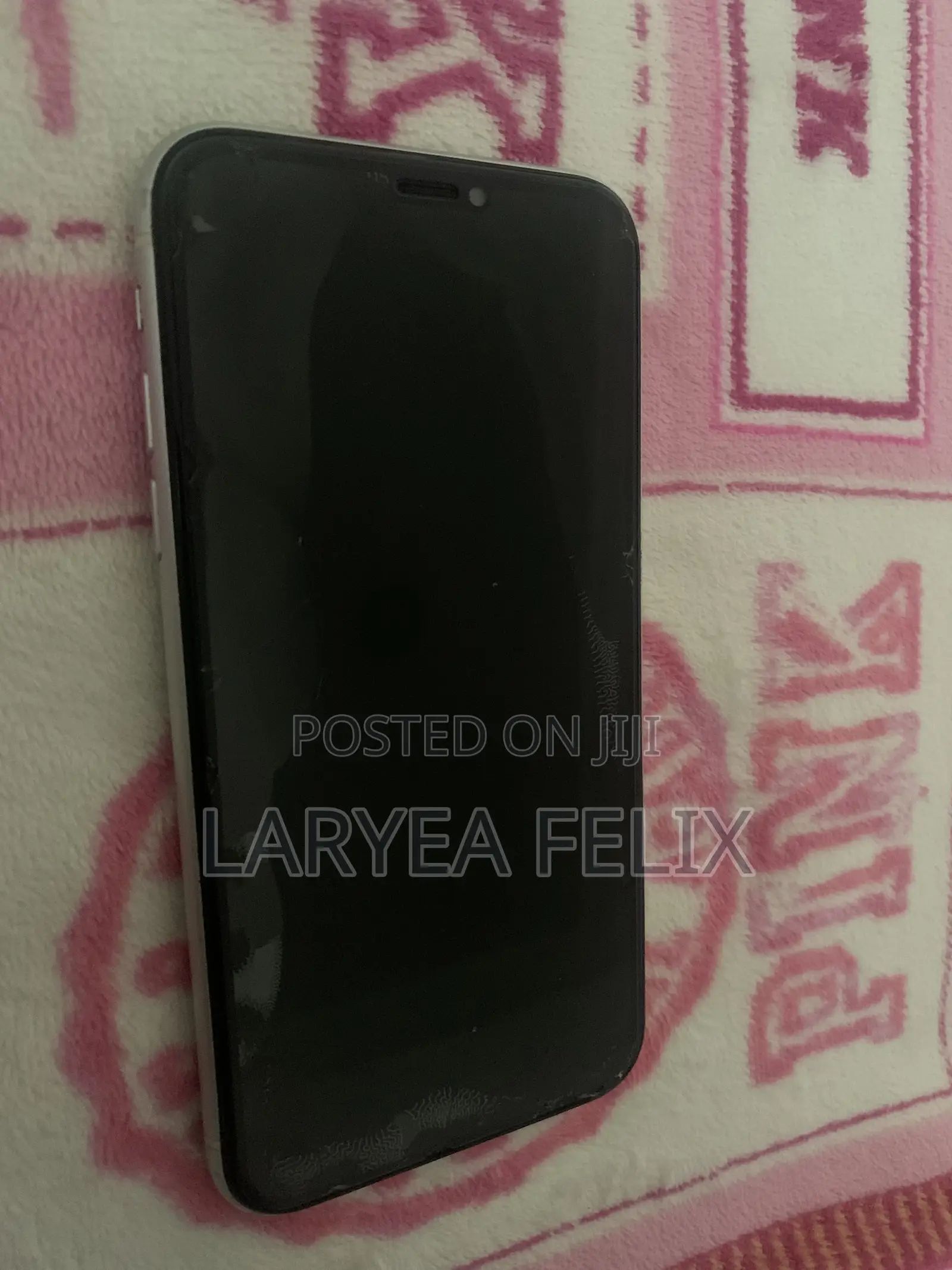 Apple iPhone XR 64 GB White