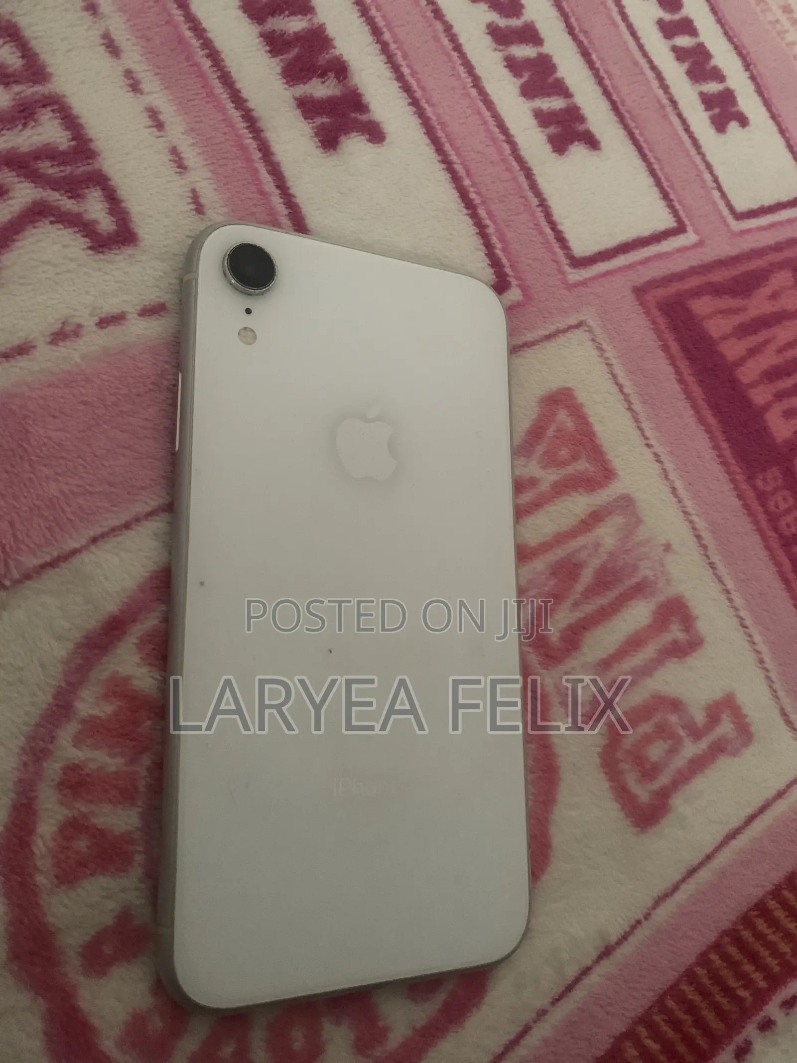 Apple iPhone XR 64 GB White