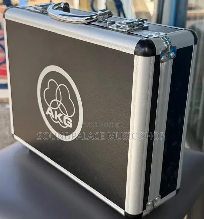 AKG C3000B Large-Diaphragm Condenser Microphone