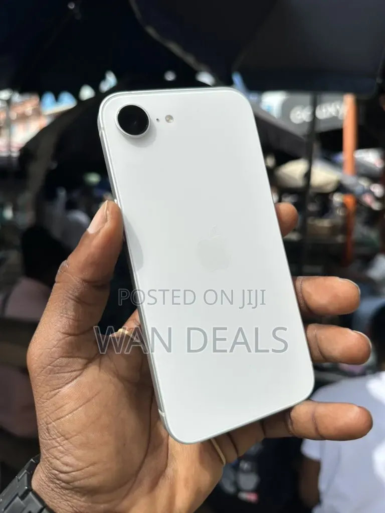 New Apple iPhone 16e 128 GB Black