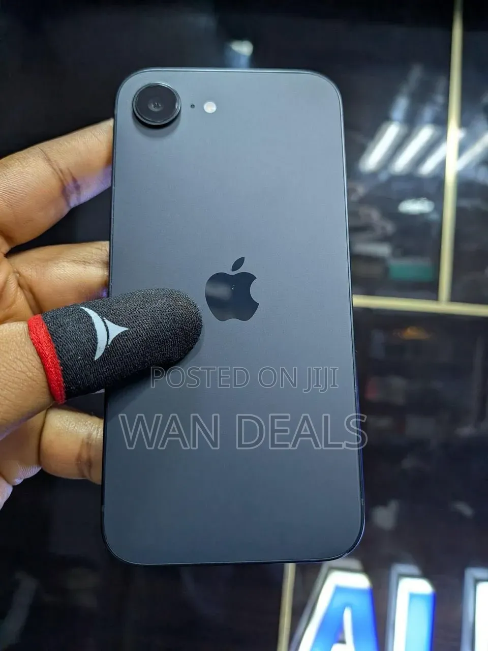 New Apple iPhone 16e 128 GB Black