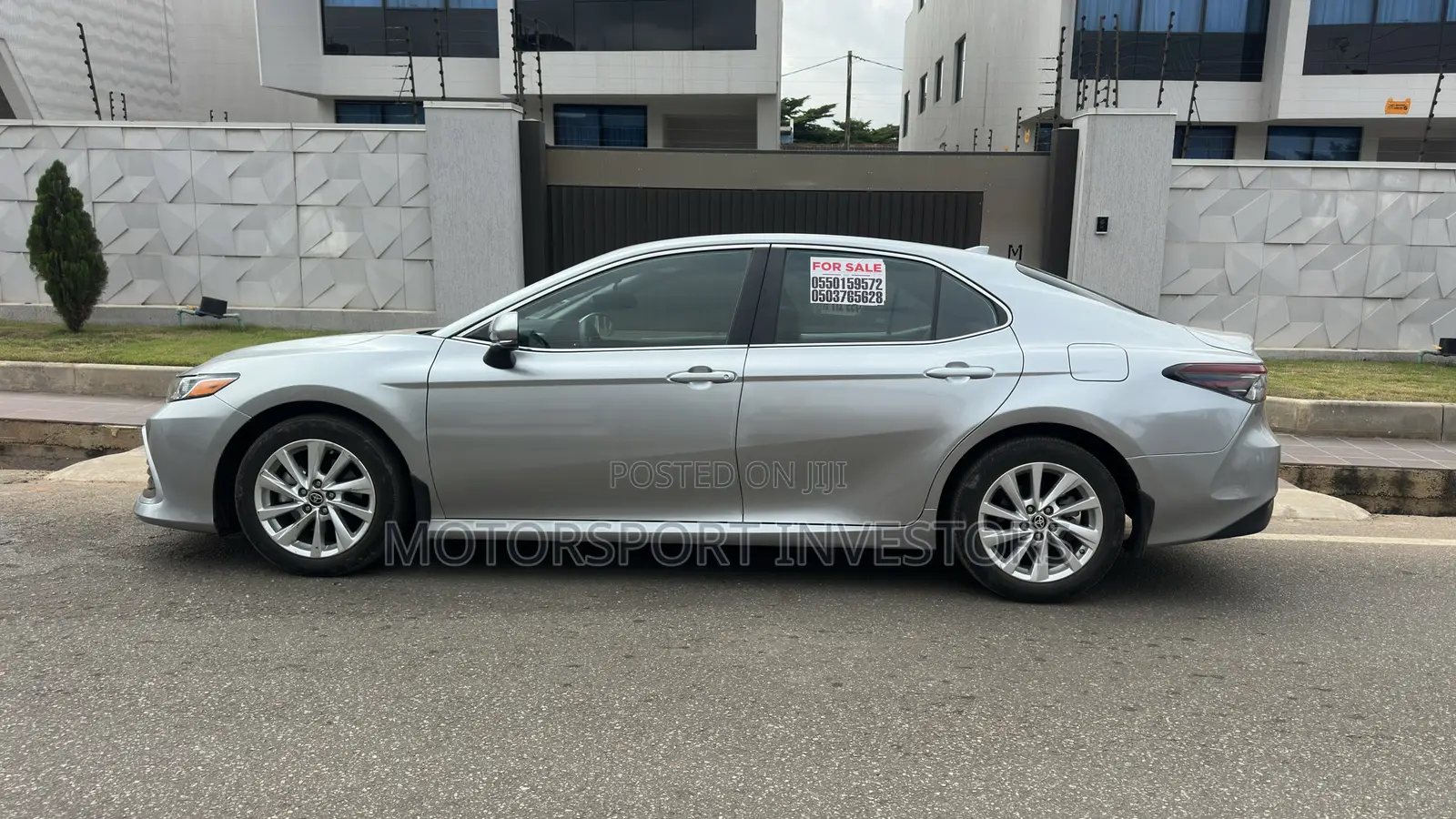 Toyota Camry LE 2023 Silver