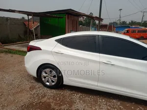 Hyundai Elantra 2015 White