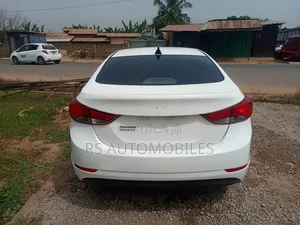 Hyundai Elantra 2015 White