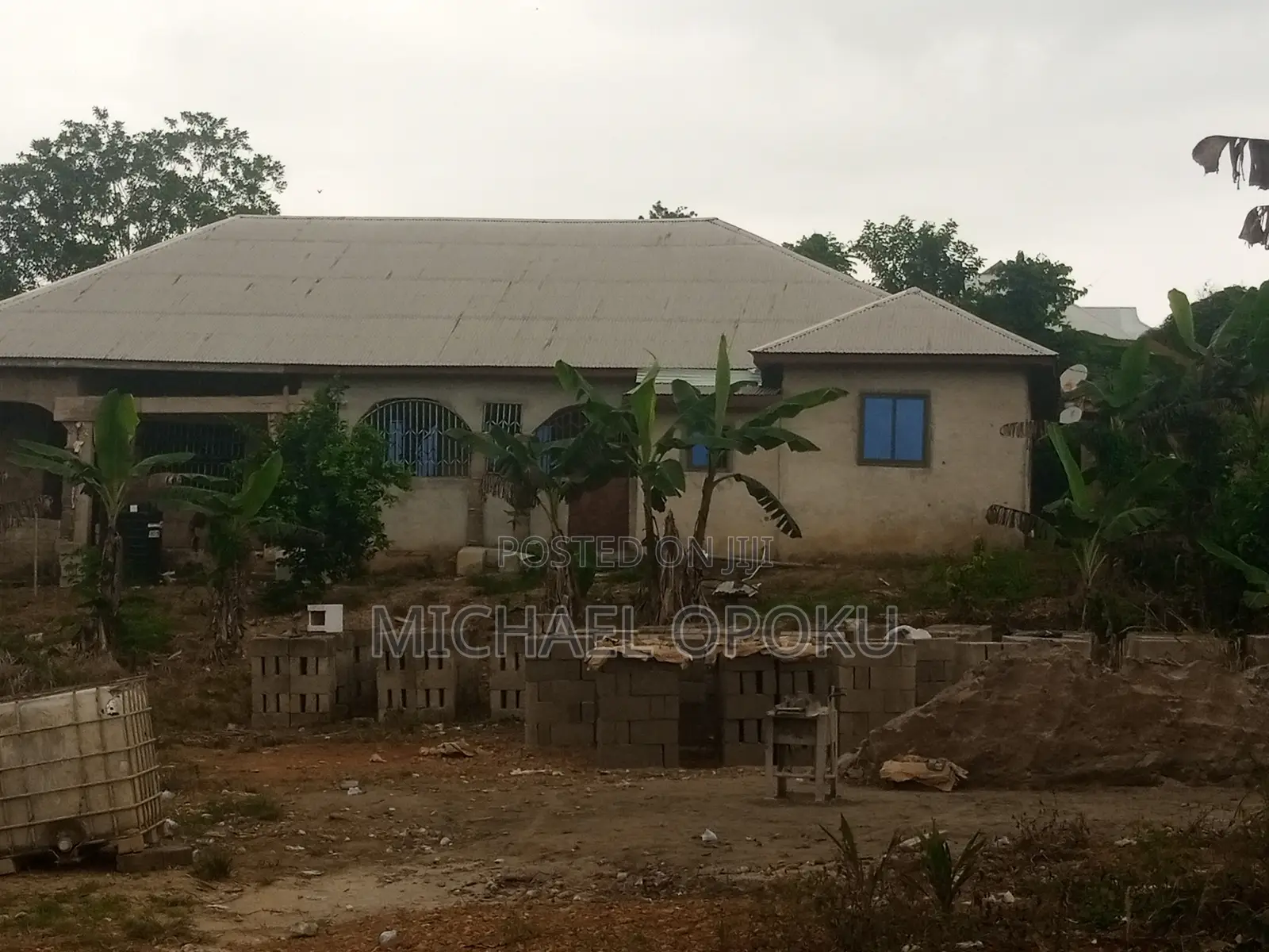 8bdrm House in Joy Residence, Adansi South for sale