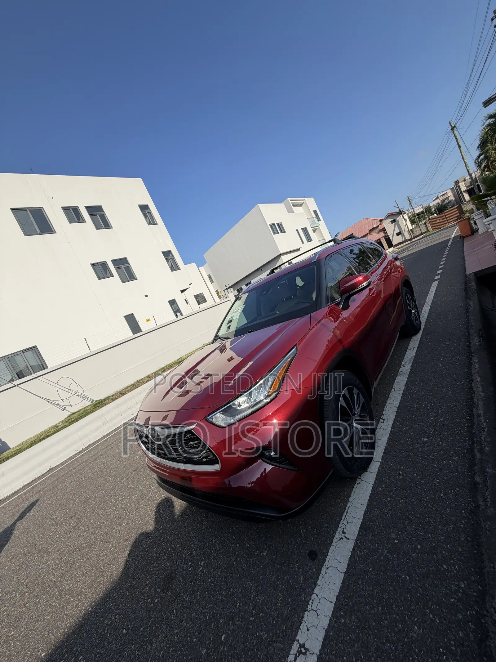 Toyota Highlander XLE 2022 Burgundy