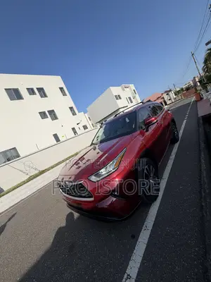 Toyota Highlander XLE 2022 Burgundy