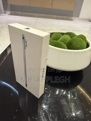 New Apple iPhone Air 256 GB Gold