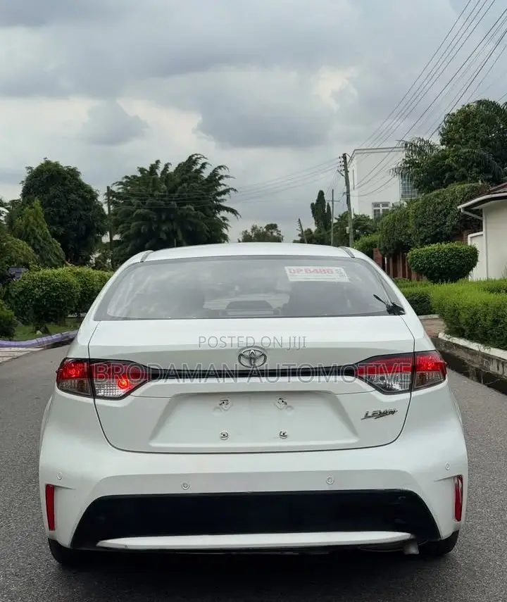 Toyota Corolla 2020 White