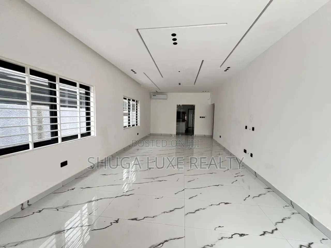 Furnished 3bdrm House in Lakeside Com 6 for sale