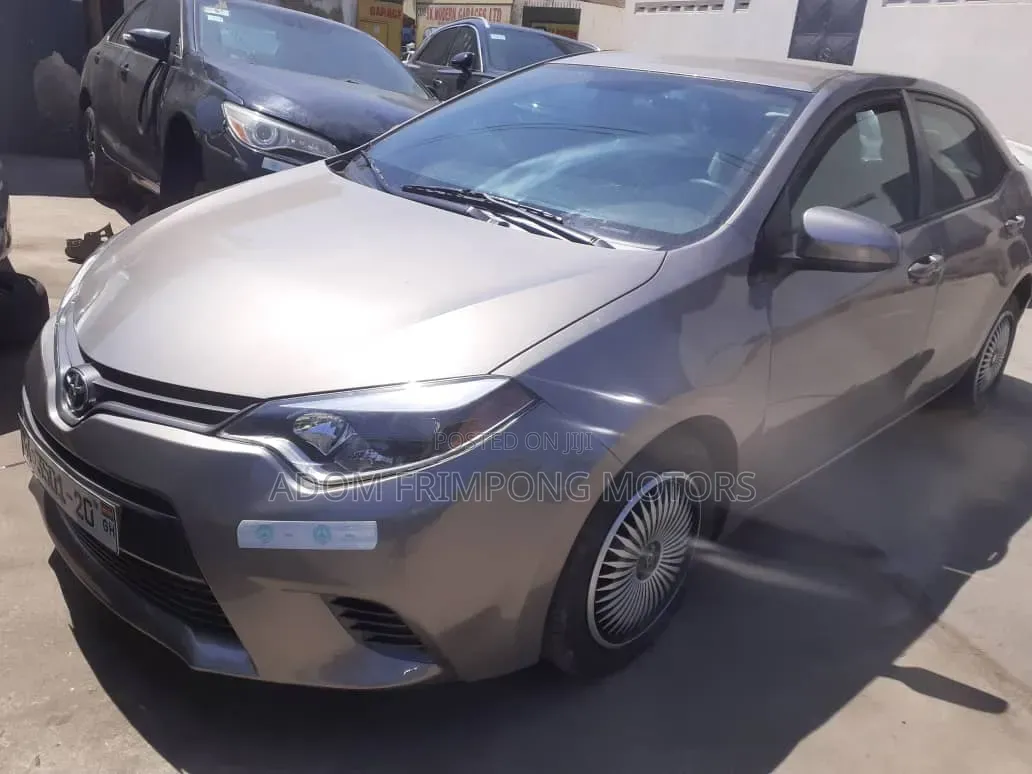 Toyota Corolla 2015 Brown