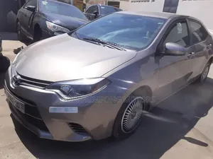 Toyota Corolla 2015 Brown