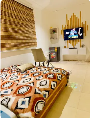 Cozy Room in Shared Apt at East Legon W/ Unltd Wifi