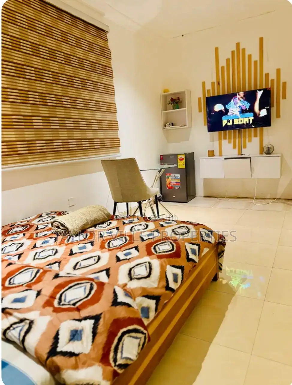Cozy Room in Shared Apt at East Legon W/ Unltd Wifi