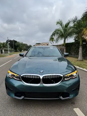 BMW 330i 2021 Green