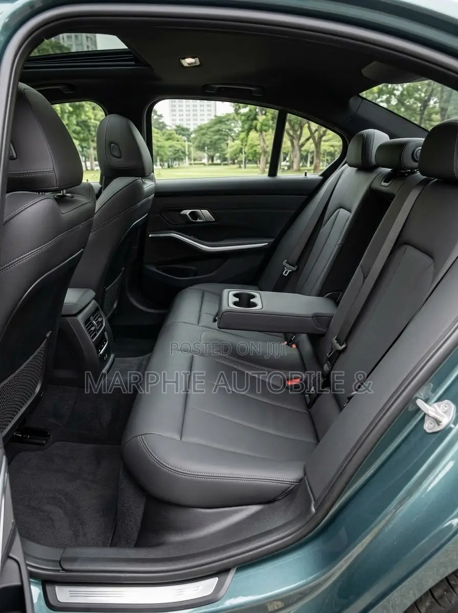 BMW 330i 2021 Green