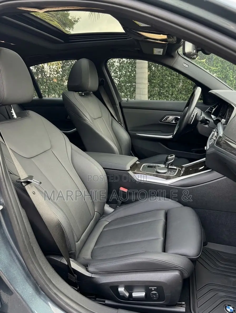 BMW 330i 2021 Green