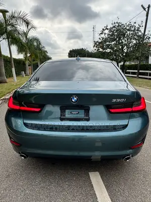 BMW 330i 2021 Green