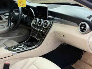 Mercedes-Benz C300 Base 4Matic Coupe AWD (2.0L 4cyl 7A) 2017 Blue