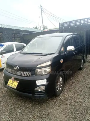 Toyota Voxy 2011 Black
