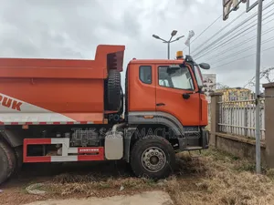 10 Wheeler Howo Sinotruck Tipper Truck for Sale