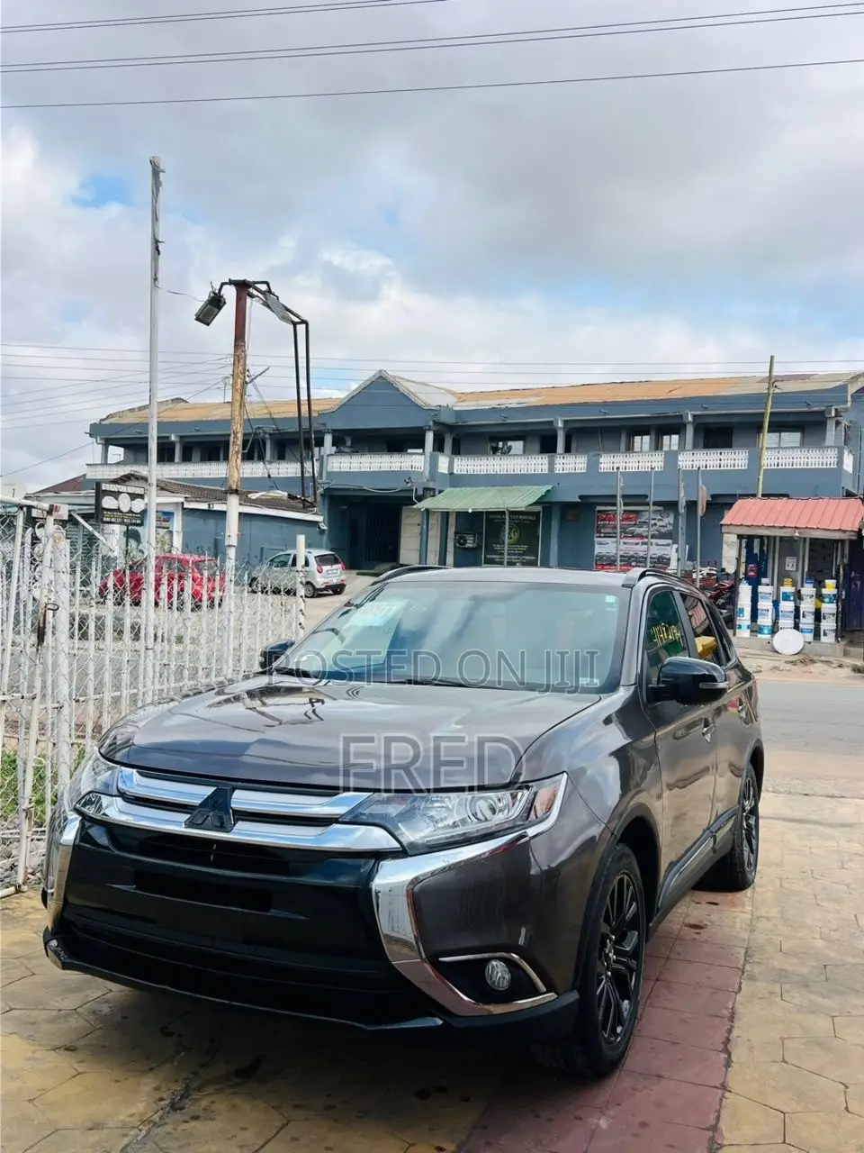 Mitsubishi Outlander LE FWD 2018 Brown