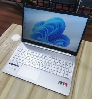 Laptop HP 15 16GB AMD Ryzen 3 SSD 256GB