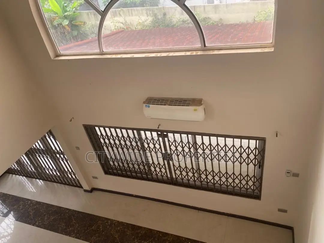 Furnished 5bdrm House in Boundary Road Area for rent