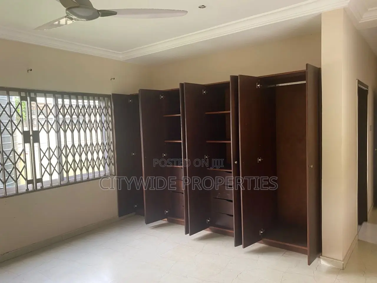 Furnished 5bdrm House in Boundary Road Area for rent