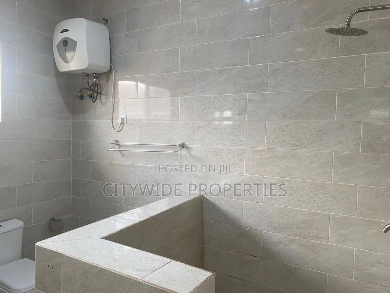 Furnished 5bdrm House in Boundary Road Area for rent