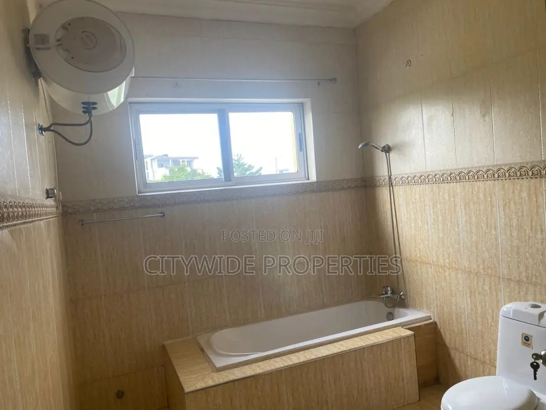 Furnished 5bdrm House in Boundary Road Area for rent