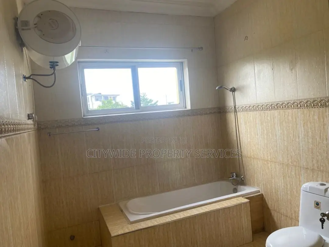 Furnished 5bdrm House in East Legon, American House for rent