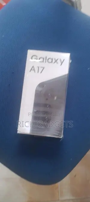 New Samsung Galaxy A17 5G 256 GB Blue