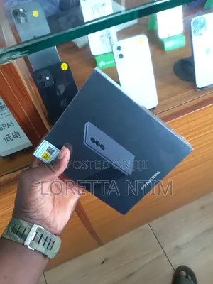 New Samsung Galaxy Z Fold6 256 GB Pink