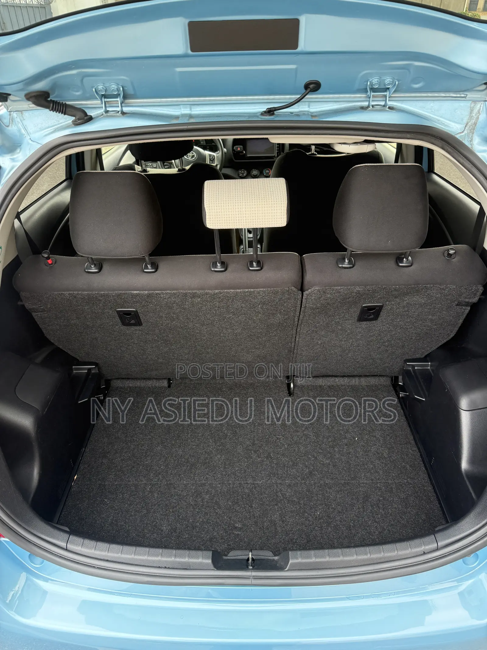 Toyota Vitz 1.3 FWD 3dr 2015 Blue