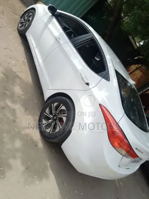 Hyundai Elantra 2013 White