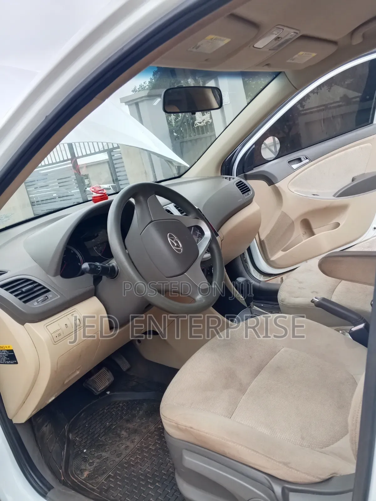 Hyundai Accent 2012 White