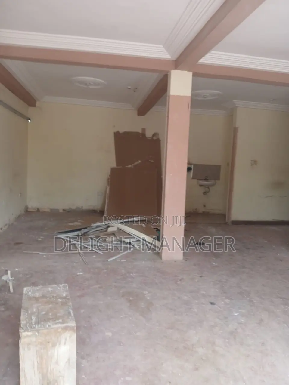 Shop for Rent at Darkuman