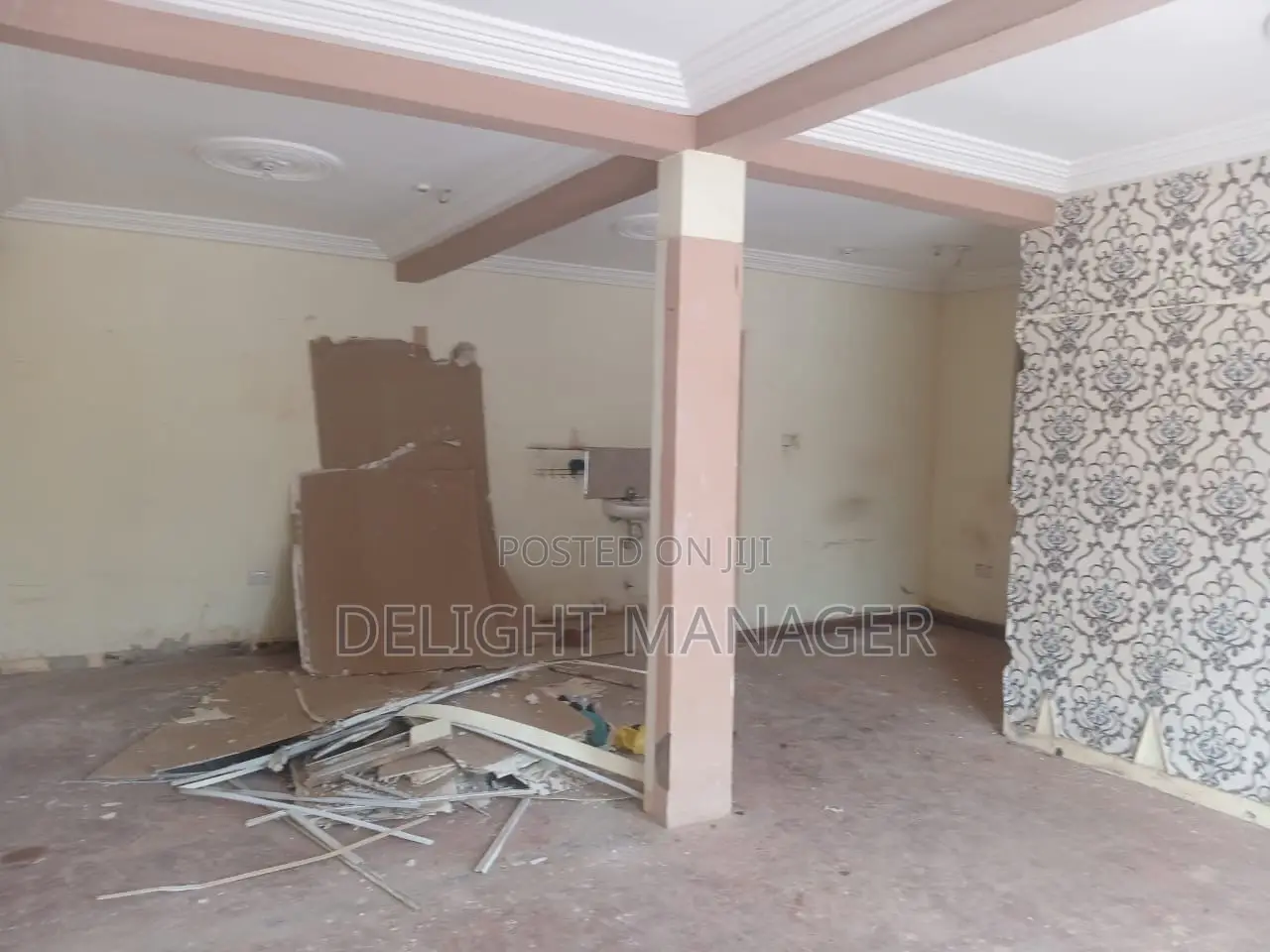 Shop for Rent at Darkuman