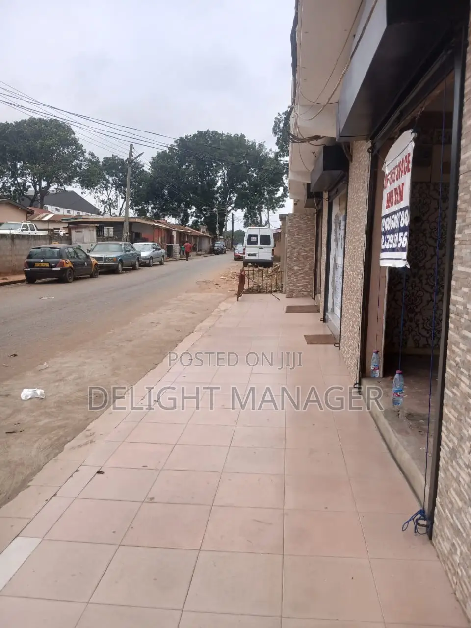 Shop for Rent at Darkuman