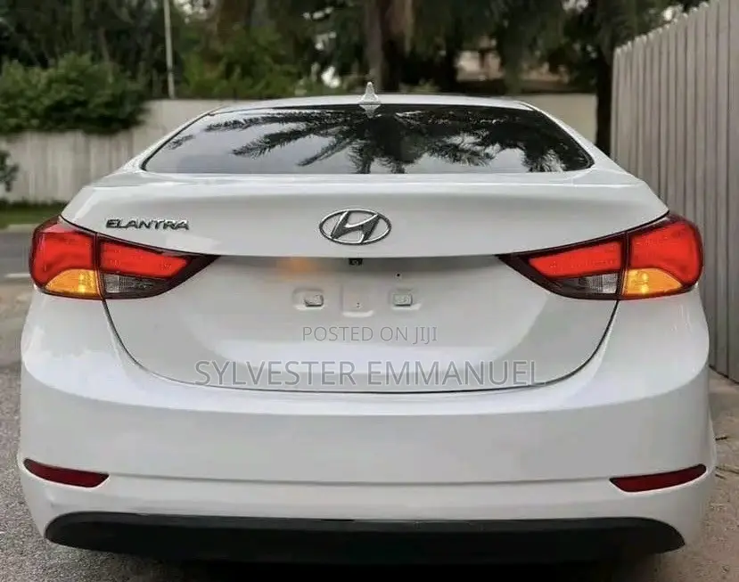 Hyundai Elantra 2014 White