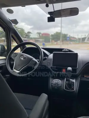 Toyota Voxy X 4WD 8-Seater 2016 Black