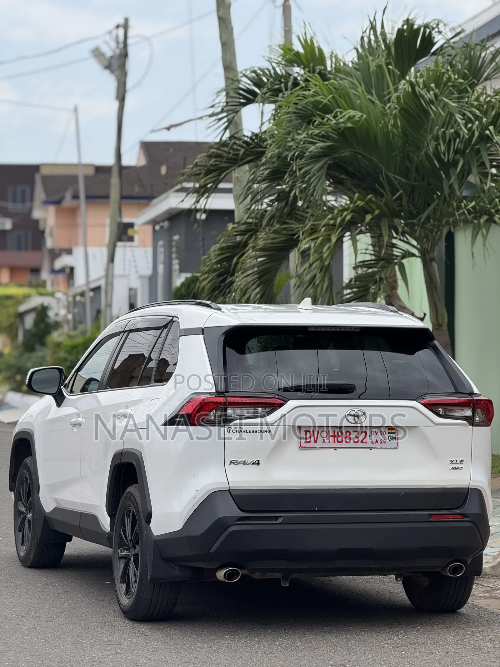 Toyota RAV4 XLE 2022 White