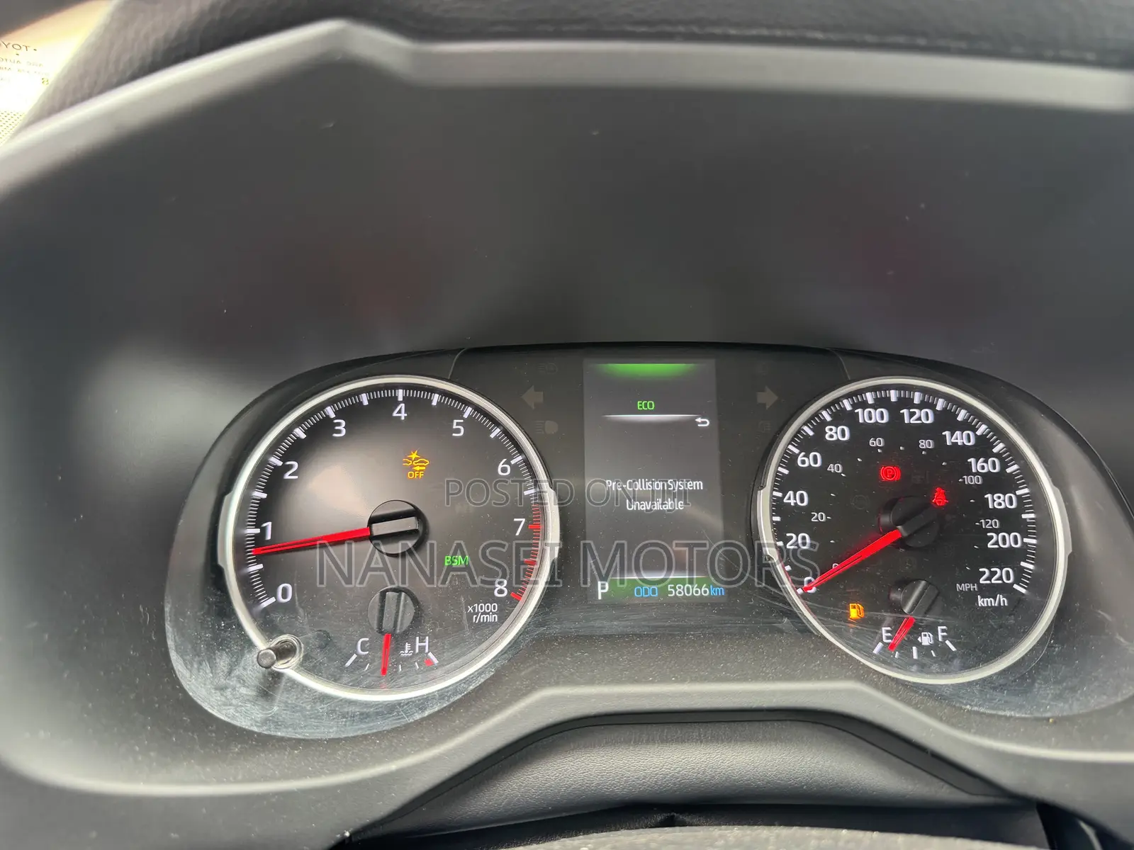 Toyota RAV4 XLE 2022 White