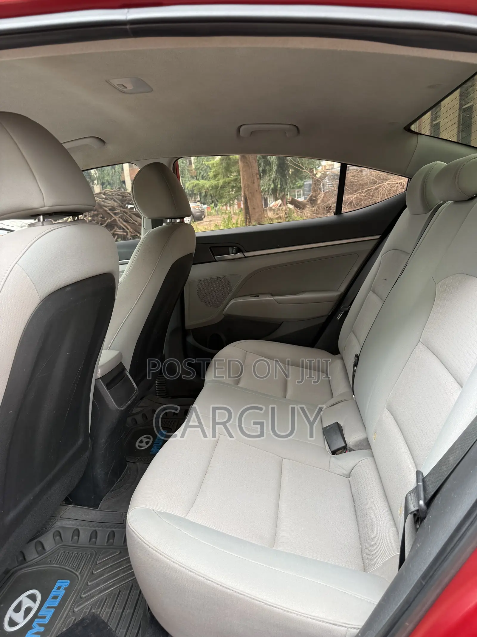 Hyundai Elantra SE Sedan FWD (2.0L 4cyl 6M) 2017 Red