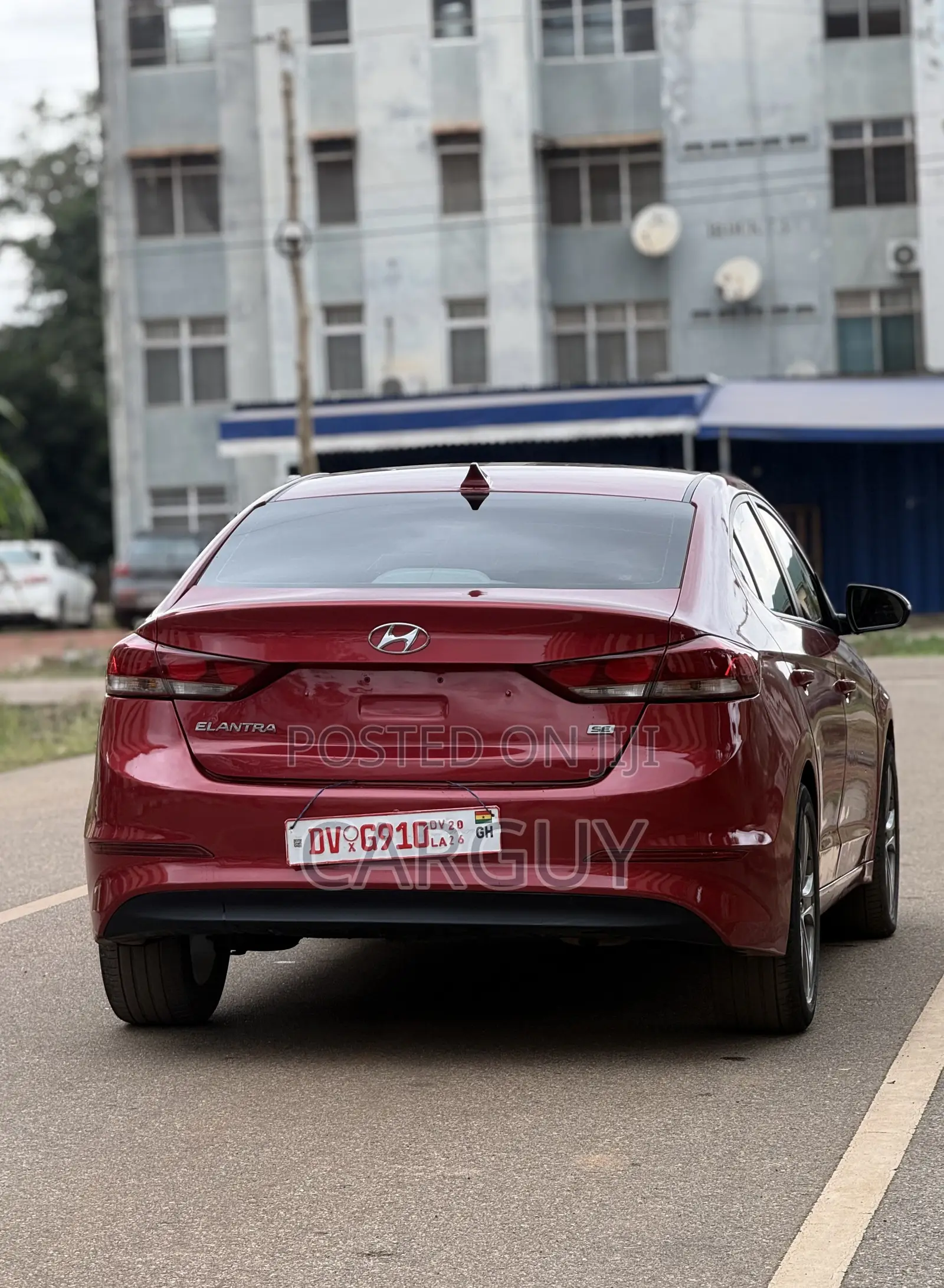 Hyundai Elantra SE Sedan FWD (2.0L 4cyl 6M) 2017 Red