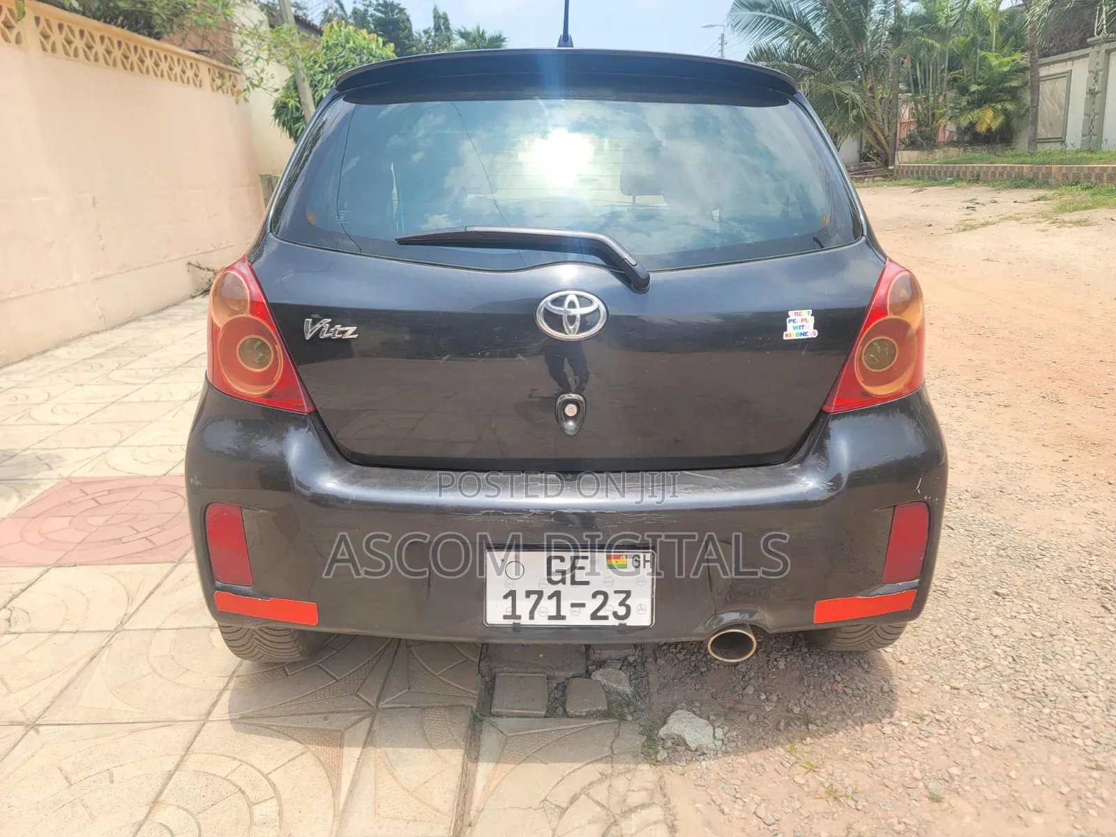 Toyota Vitz 2010 Black